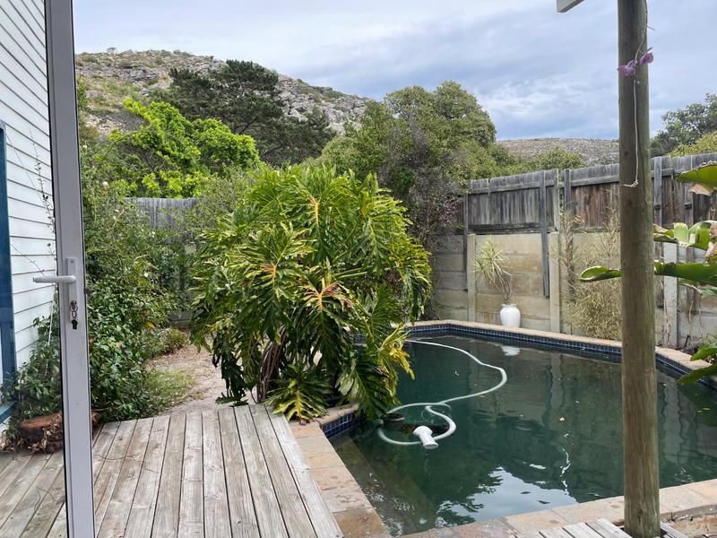 To Let 5 Bedroom Property for Rent in Kommetjie Western Cape